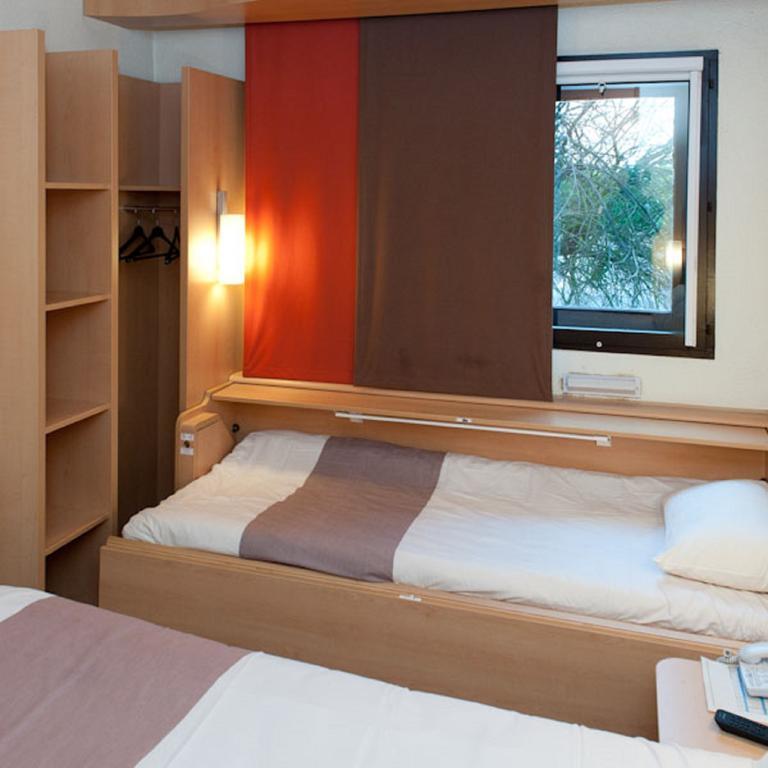 Egg Hotel Gonesse Room photo